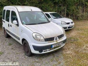 Fourgon avec parois et toit rigide Renault Kangoo