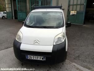 Fourgon avec parois et toit rigide Citroën Nemo