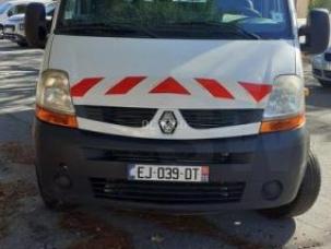 Fourgon avec parois et toit rigide Renault Master