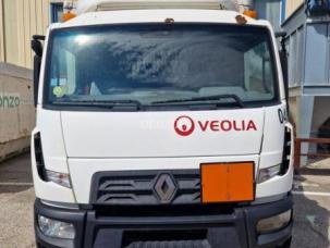 Fourgon avec parois et toit rigide Renault D