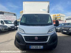 Fourgon avec parois et toit rigide Fiat Ducato