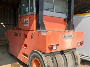 Compacteur à pneus Hamm