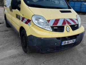 Fourgon avec parois et toit rigide Renault Trafic