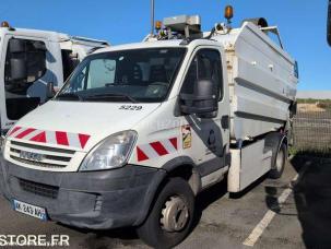 Benne à ordure ménagères Iveco 65C14G