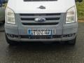 Fourgon avec parois et toit rigide Ford Transit