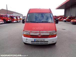 Fourgon avec parois et toit rigide Renault Master