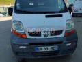 Fourgon avec parois et toit rigide Renault Trafic