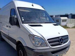 Fourgon avec parois et toit rigide Mercedes Sprinter