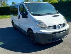 Fourgon avec parois et toit rigide Renault Trafic