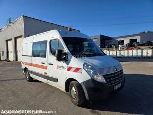 Fourgon avec parois et toit rigide Renault Master