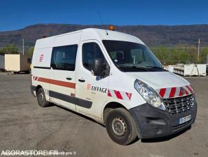 Fourgon avec parois et toit rigide Renault Master