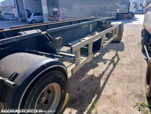 Fourgon bâché avec parois rigides Asca