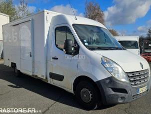 Fourgon avec parois et toit rigide Renault Master