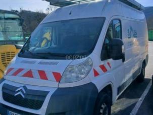Fourgon avec parois et toit rigide Citroën Jumper