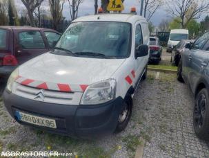 Fourgon avec parois et toit rigide Citroën Berlingo