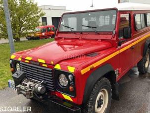 Fourgon avec parois et toit rigide Land Rover DEFENDER