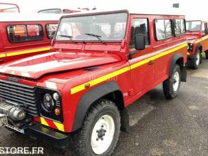 Fourgon avec parois et toit rigide Land Rover DEFENDER