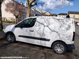 Fourgon avec parois et toit rigide Citroën Berlingo