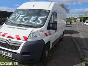 Fourgon avec parois et toit rigide Citroën Jumper