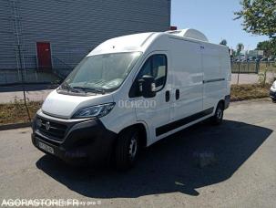 Fourgon avec parois et toit rigide Fiat Ducato