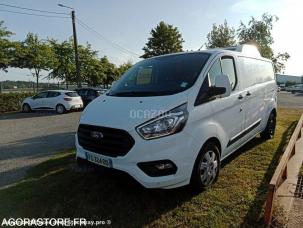 Fourgon avec parois et toit rigide Ford T.CUSTOM