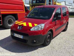 Fourgon avec parois et toit rigide Peugeot Partner