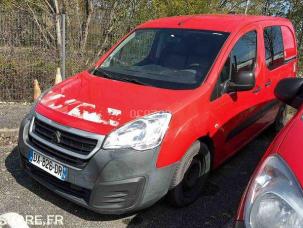 Fourgon avec parois et toit rigide Peugeot Partner