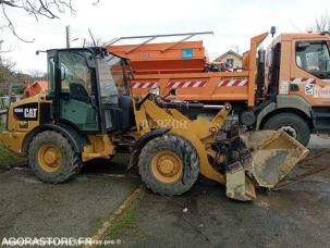 Chargeuse  Caterpillar 906