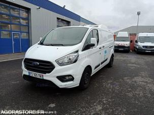 Fourgon avec parois et toit rigide Ford T.CUSTOM