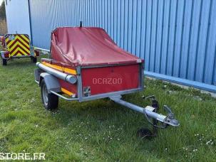 Fourgon bâché avec parois rigides Poncet            