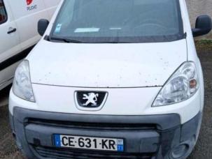Fourgon avec parois et toit rigide Peugeot Partner