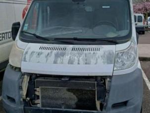 Fourgon avec parois et toit rigide Citroën Jumper