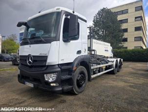 Benne amovible (à bras) Mercedes Antos