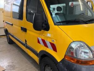 Fourgon avec parois et toit rigide Renault Master