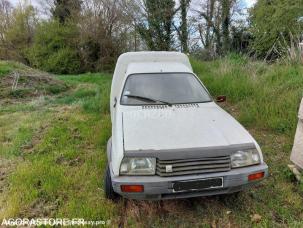 Fourgon avec parois et toit rigide Citroën C 15