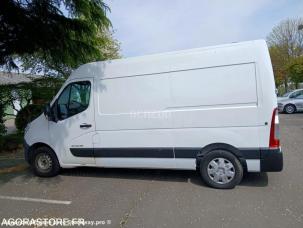 Fourgon avec parois et toit rigide Renault Master
