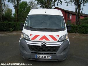 Fourgon avec parois et toit rigide Citroën Jumper