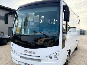 Autobus Isuzu Turquoise