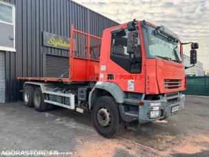 Plateau Iveco Trakker