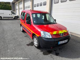Fourgon avec parois et toit rigide Peugeot Partner