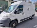 Fourgon avec parois et toit rigide Peugeot Boxer