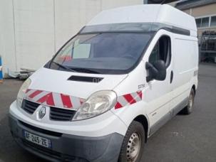 Fourgon avec parois et toit rigide Renault Trafic