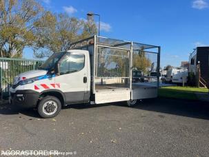 Benne basculante de chantier et de TP Iveco 35C14G