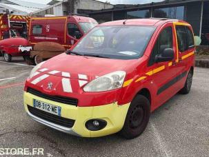 Fourgon avec parois et toit rigide Peugeot Partner