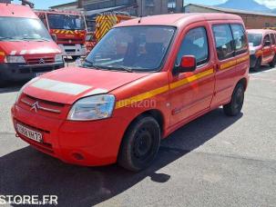 Fourgon avec parois et toit rigide Citroën Berlingo