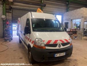 Fourgon avec parois et toit rigide Renault Master