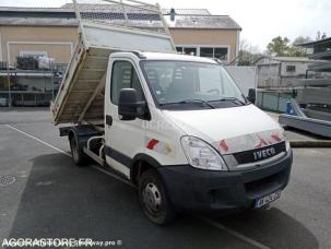 Benne basculante de chantier et de TP Iveco 35C13