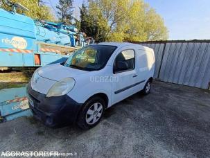 Fourgon avec parois et toit rigide Renault Kangoo