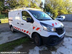 Fourgon avec parois et toit rigide Renault Trafic