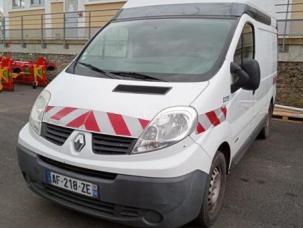 Fourgon avec parois et toit rigide Renault Trafic
